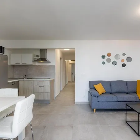 Schoenes In Mit Schoener Terrasse Apartment *
