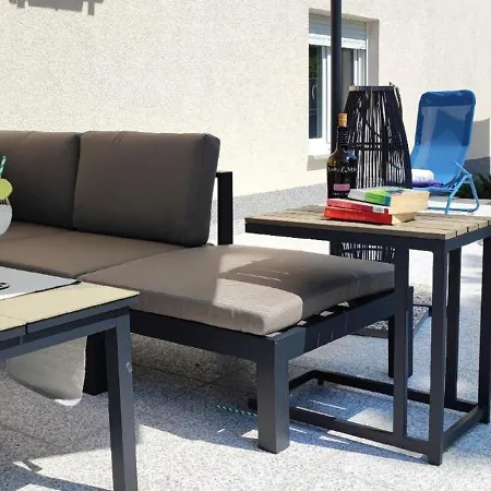 Schoenes In Mit Schoener Terrasse Apartment