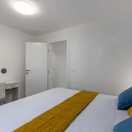 Apartment Schoenes In Mit Schoener Terrasse