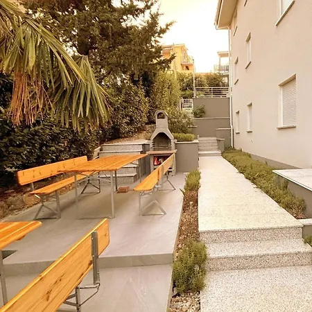 Schoenes In Mit Schoener Terrasse